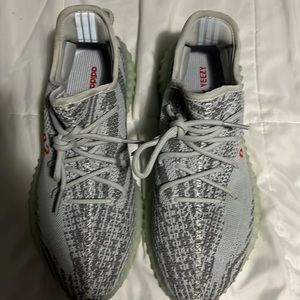 Yeezy 350 blue tint size 10us